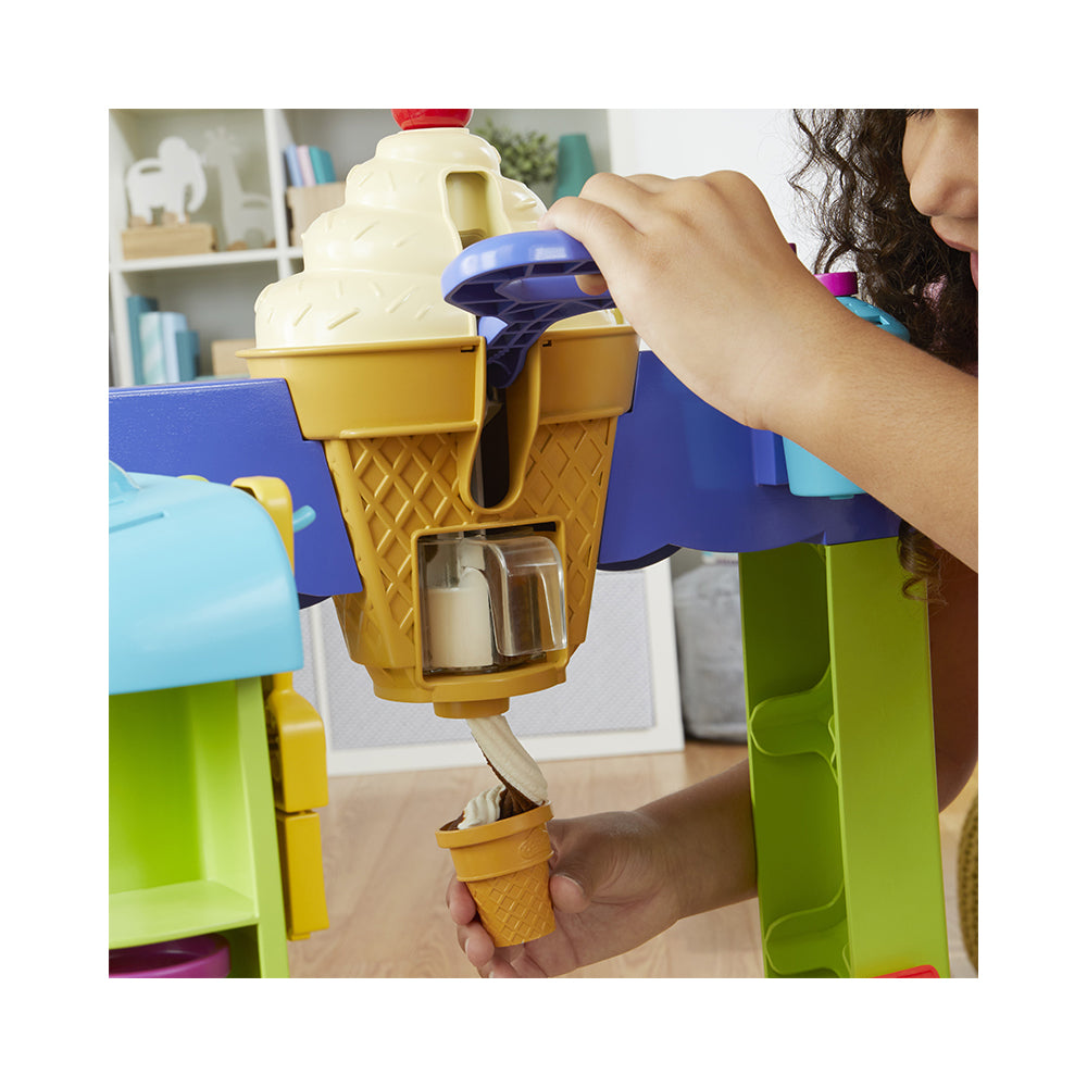 PlayDoh Kitchen Creations Ultimate Ice Cream Truck Playset