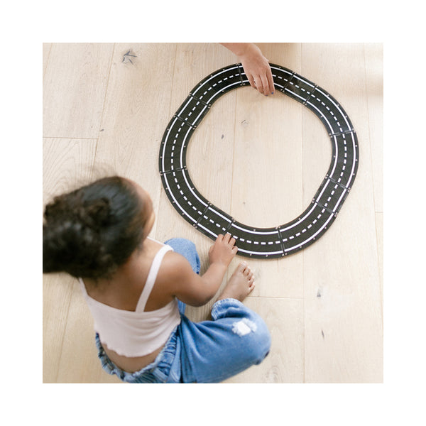 MAGNATILES XTRAS Roads 12Piece Construction Set, The