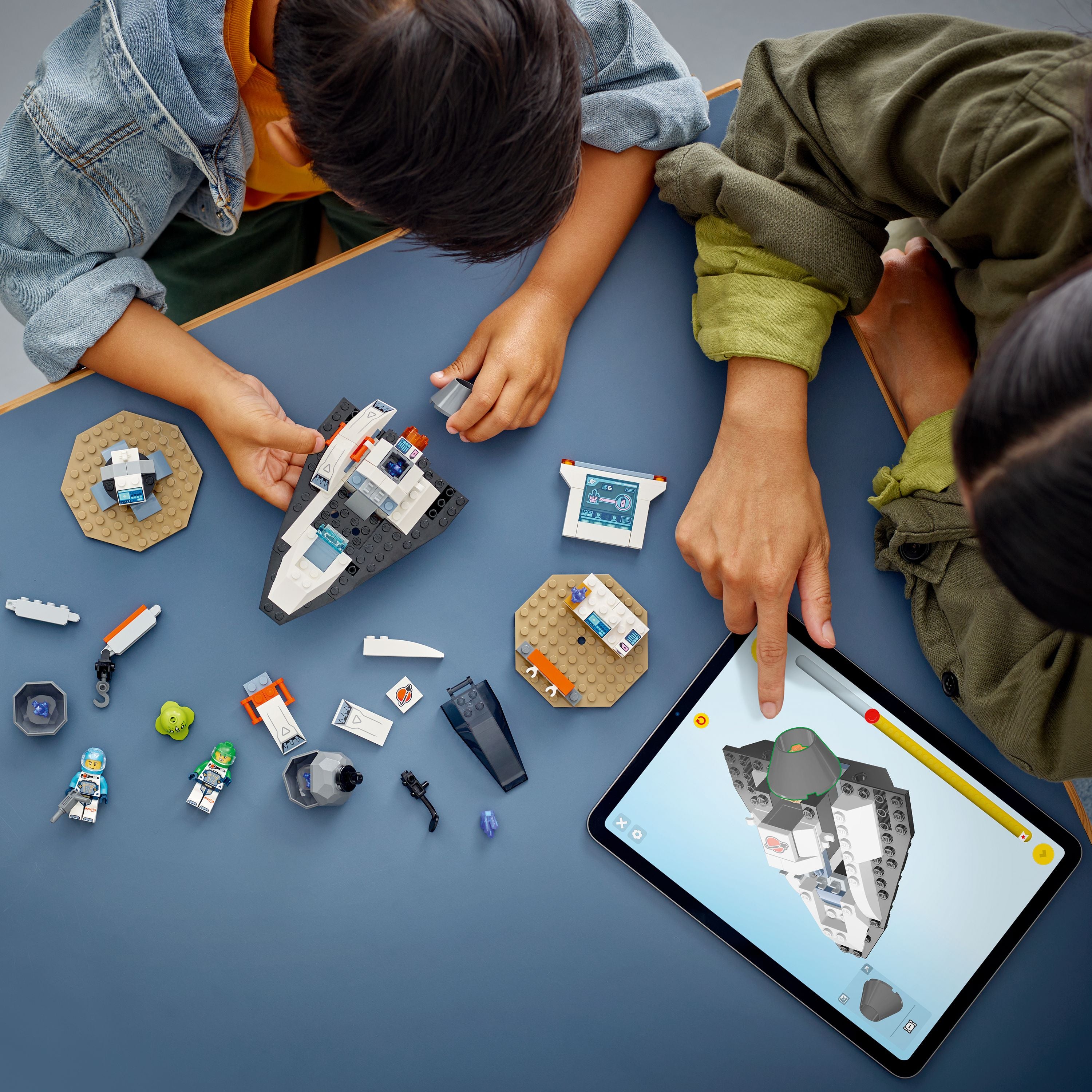 LEGO® City Spaceship and Asteroid Discovery Set 60429