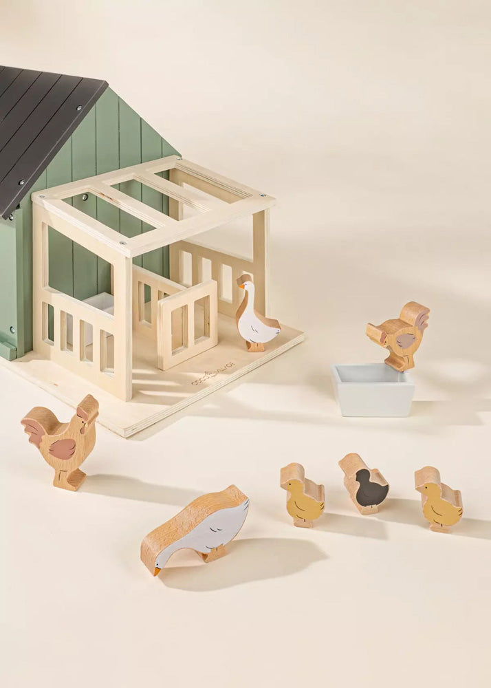 Coco Village Set of 6 Barnyard animals on Wooden Plate