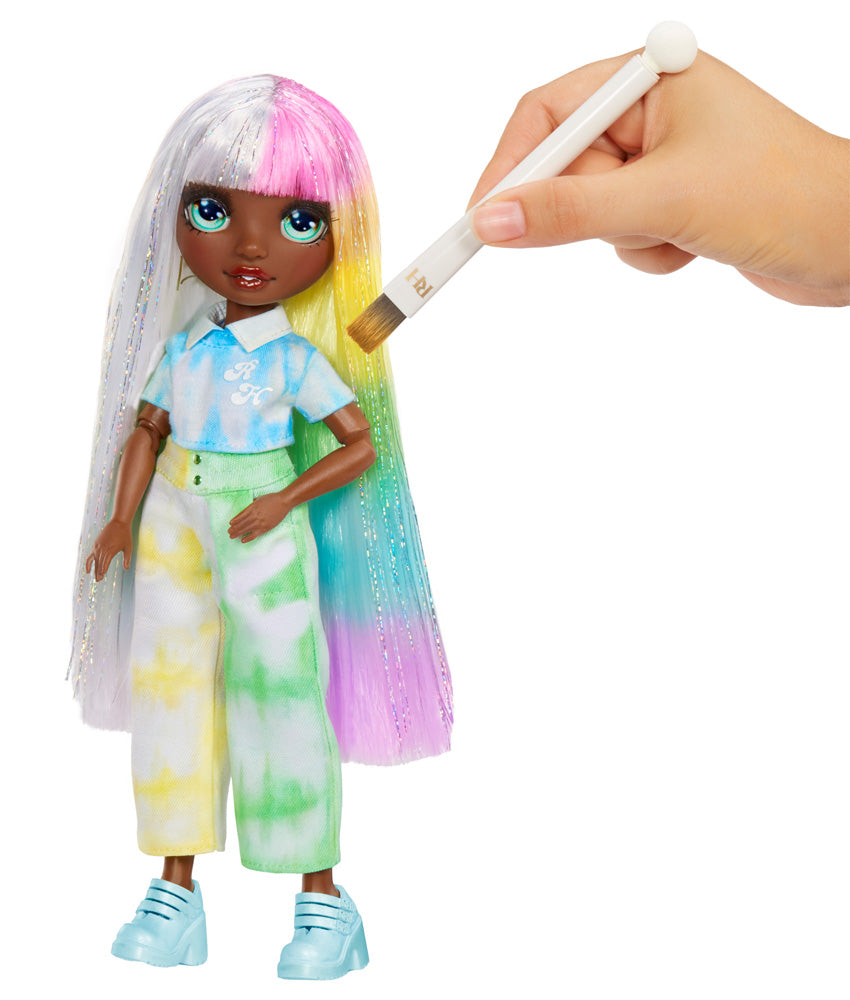 Rainbow High WaterColor & Create DIY Doll Green Ey