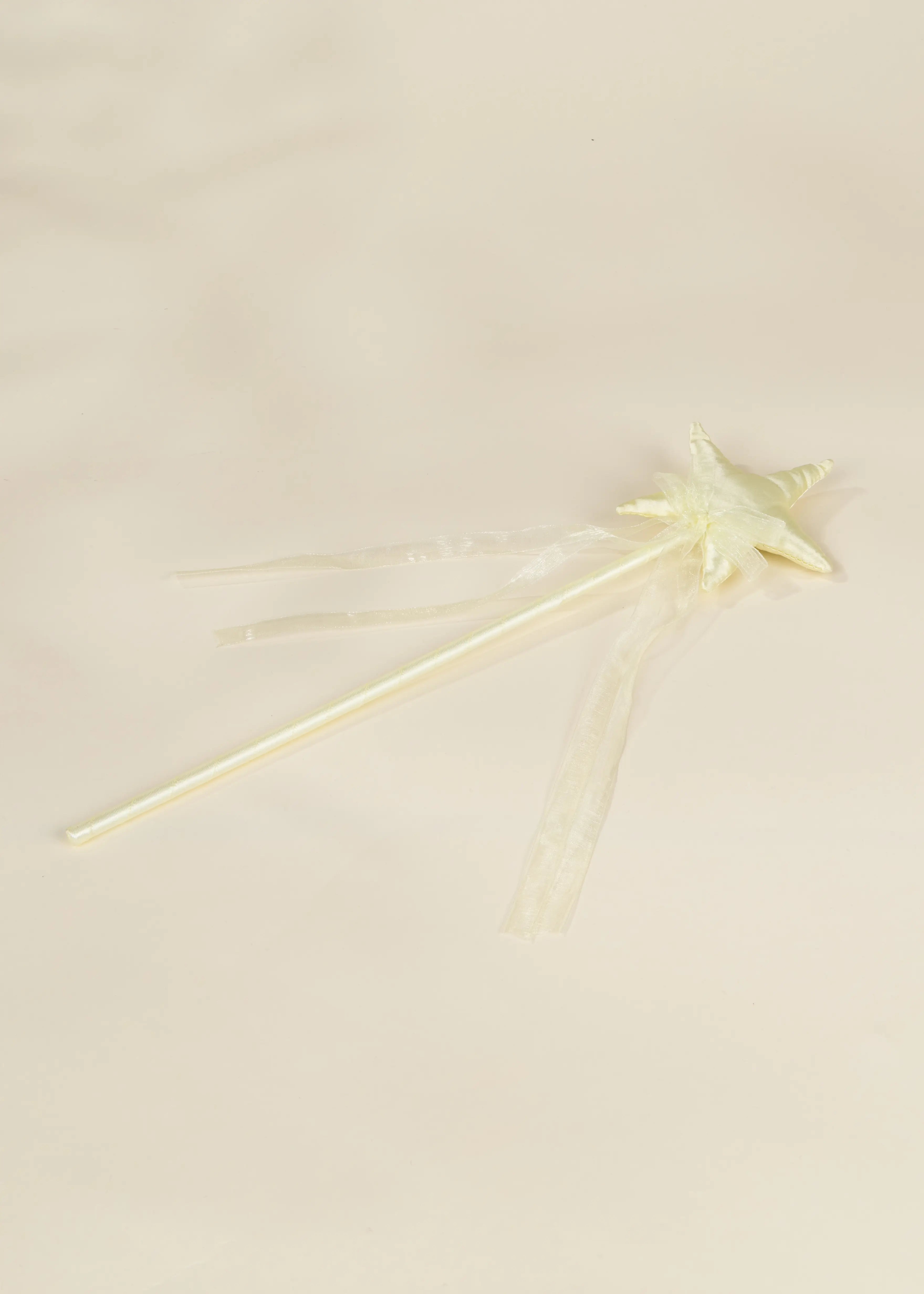 Coco Village Gelato Star  Wand with Ribbon