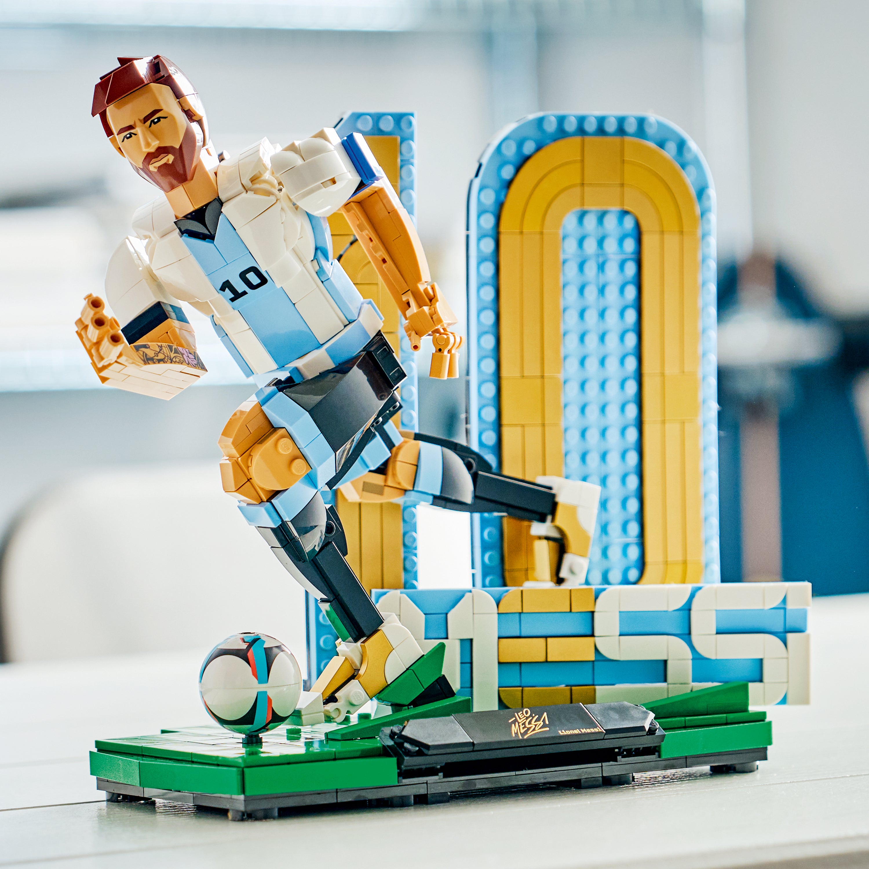 LEGO Editions Lionel Messi – Soccer Legend 43015