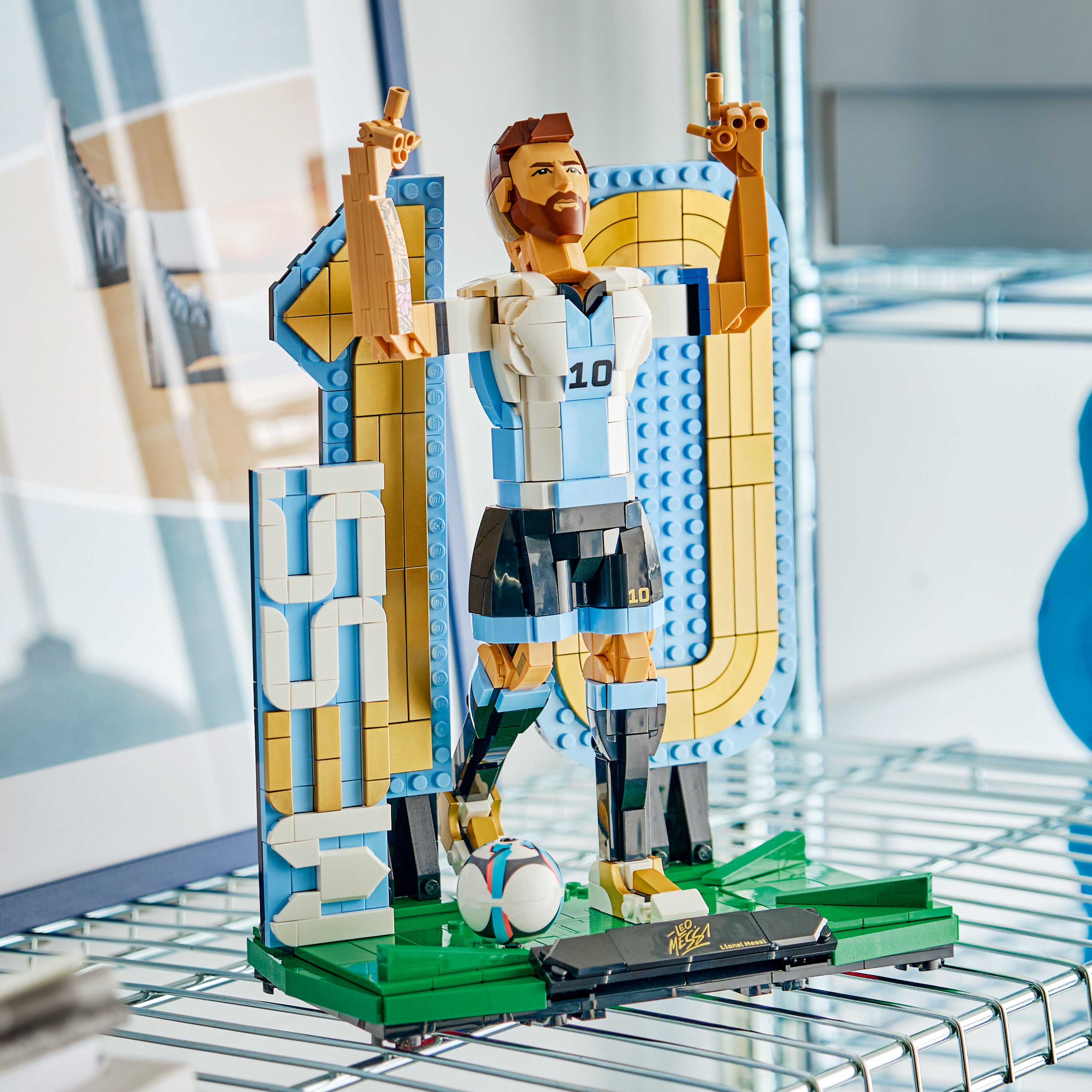 LEGO Editions Lionel Messi – Soccer Legend 43015