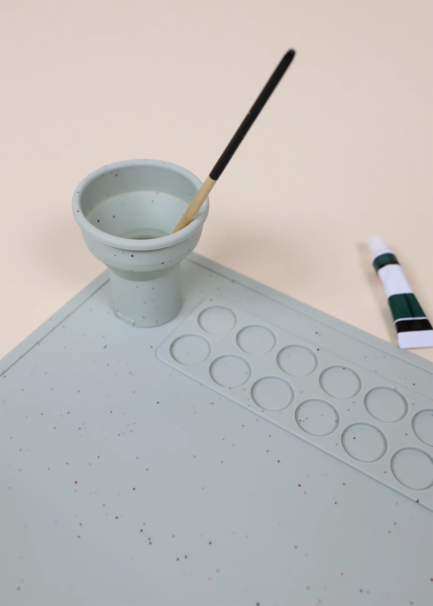 Art Painting Silicone Placemat - Seafoam - Mastermind Toys___244396
