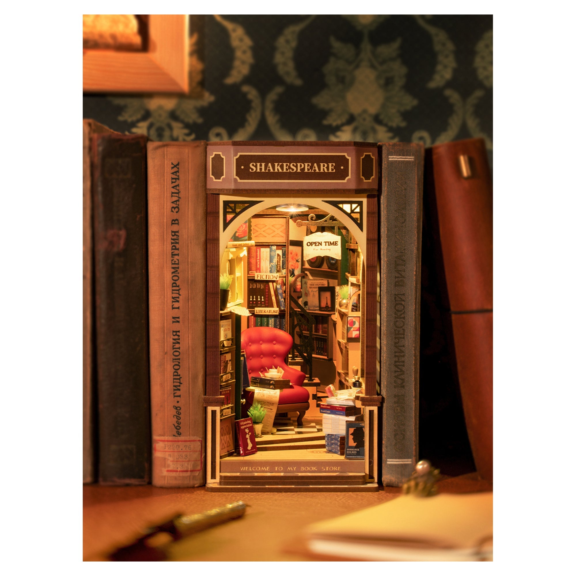 Bookstore - Mastermind Toys___248352