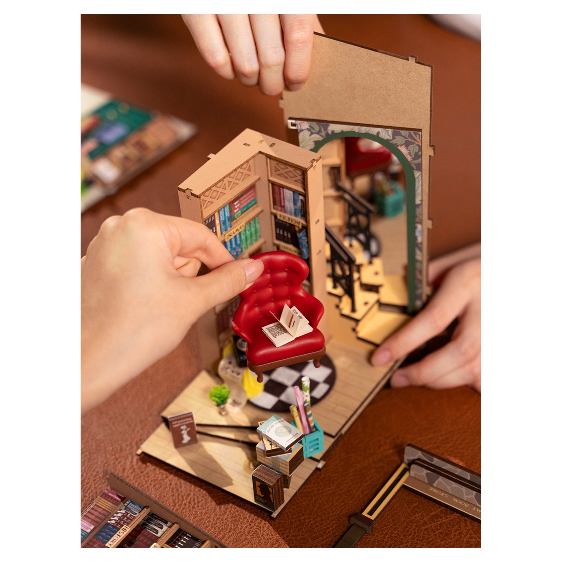 Bookstore - Mastermind Toys___248352