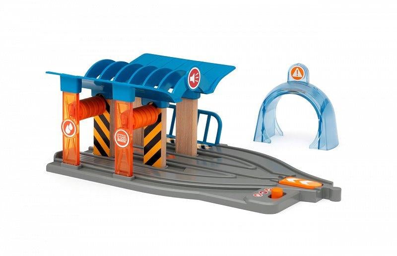 Brio World - Smart Tech Sound Train Service Station - Mastermind Toys___256743