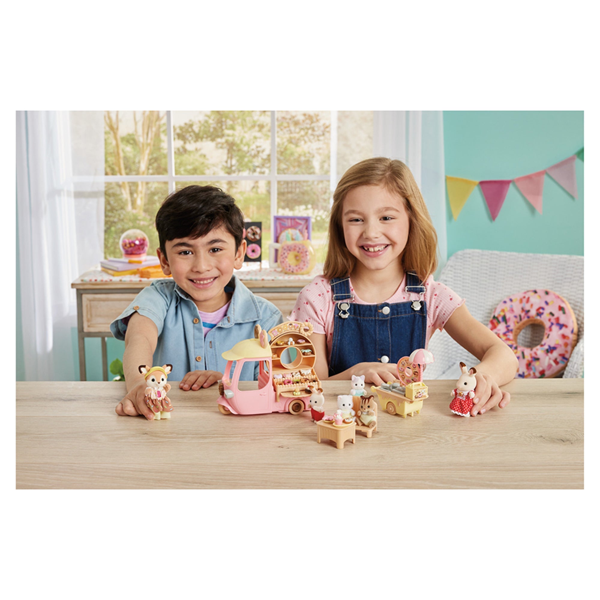 Calico Critters Dip Dip Donuts Wagon - Mastermind Toys___249231