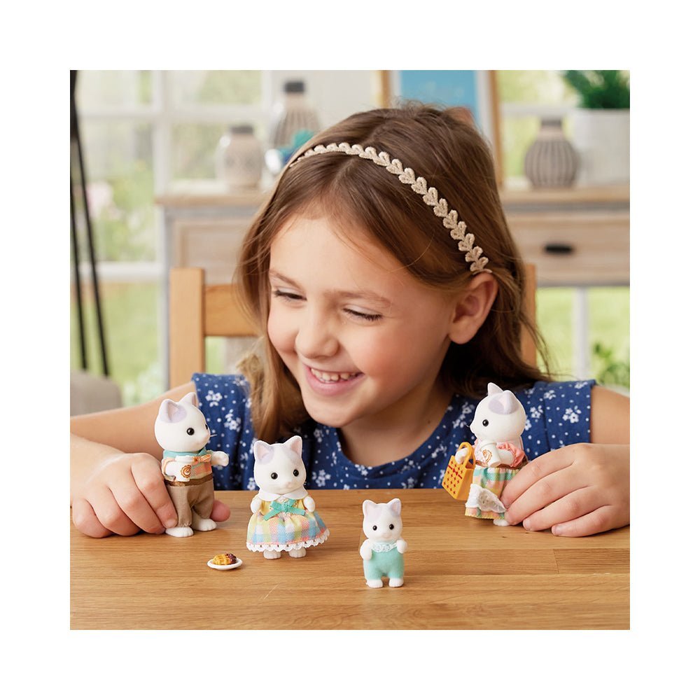Calico Critters Latte Cat Family - Mastermind Toys___253541