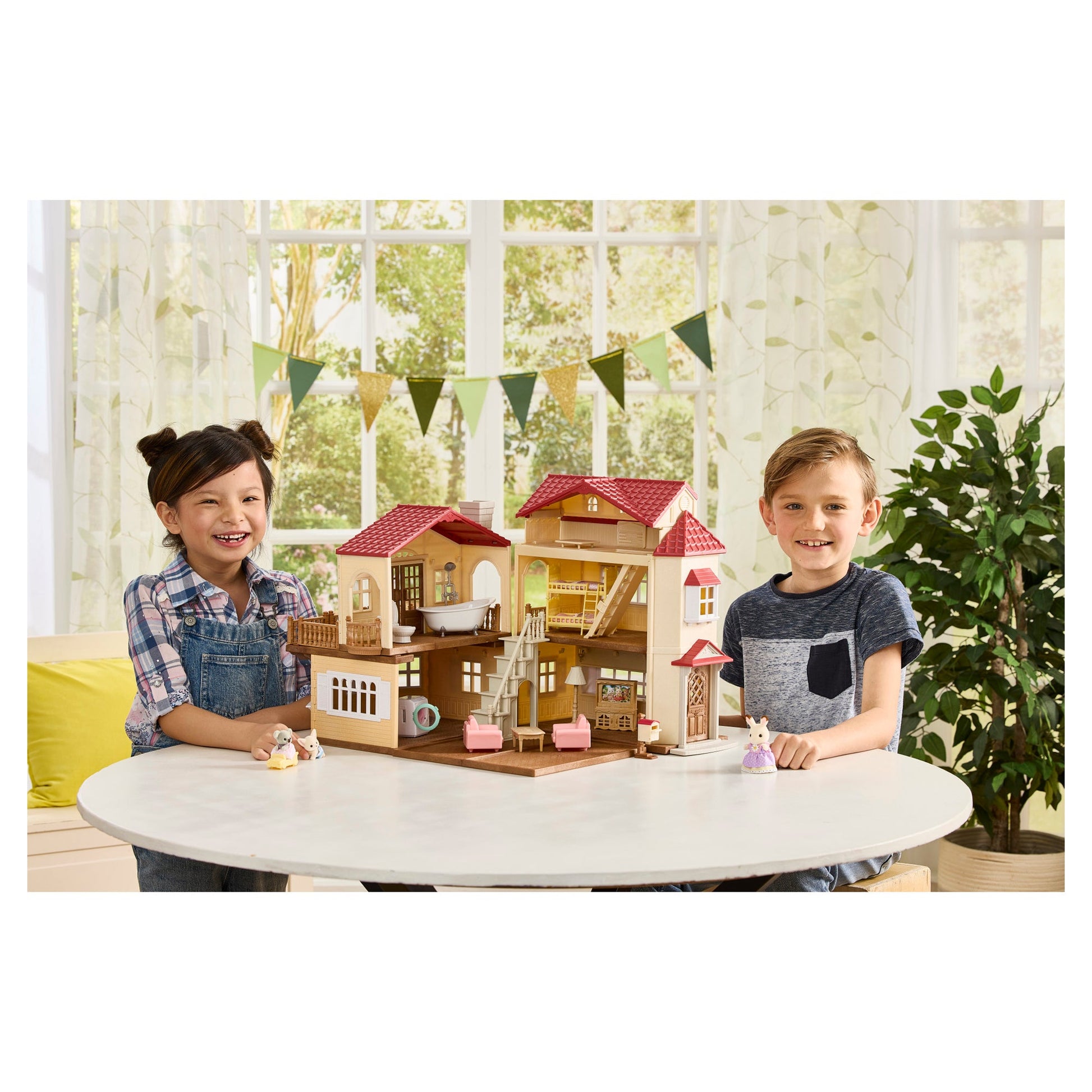 Calico Critters Red Roof Country Home Gift Set – Mastermind Toys