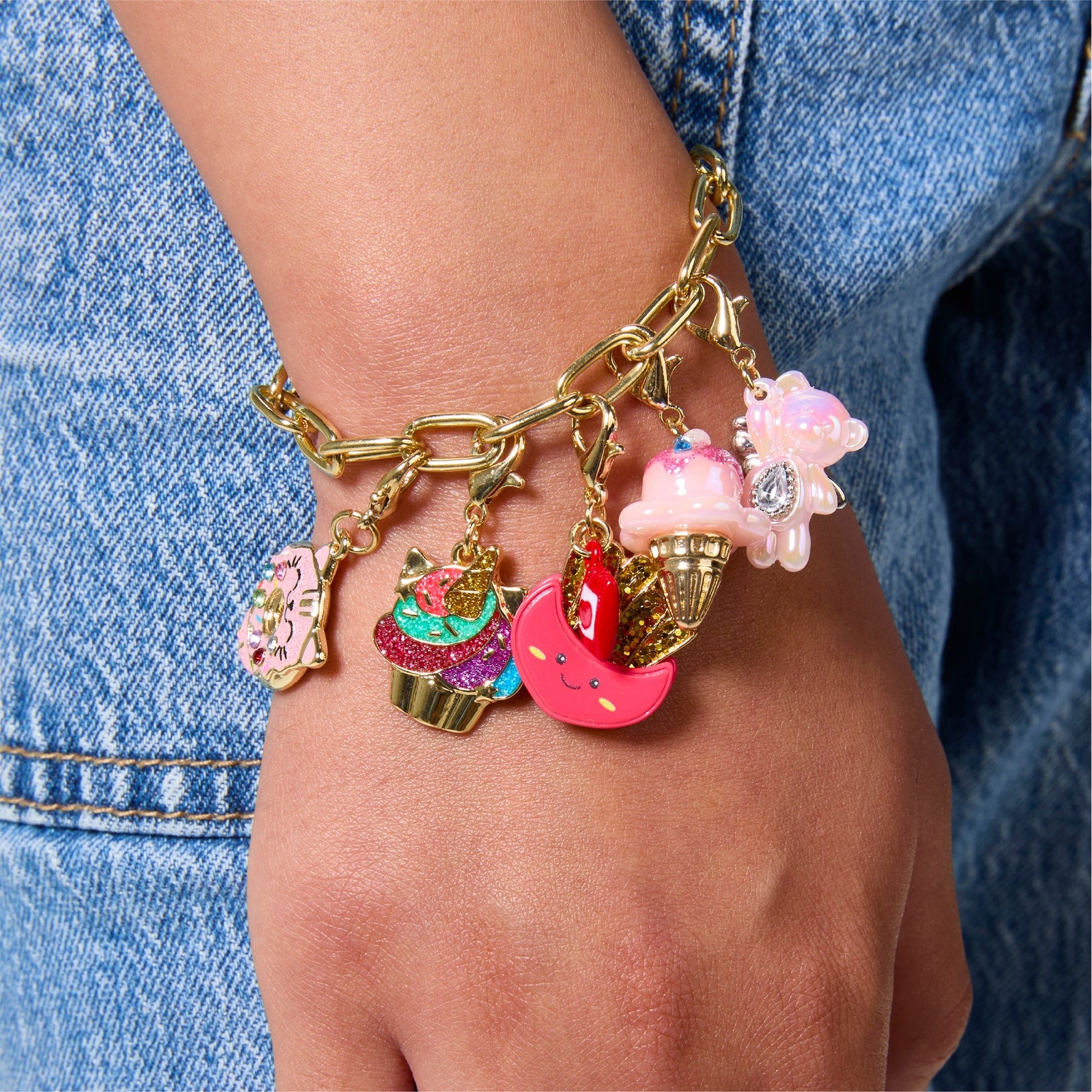 Charm Bare Bracelet - Gold - Mastermind Toys___248609