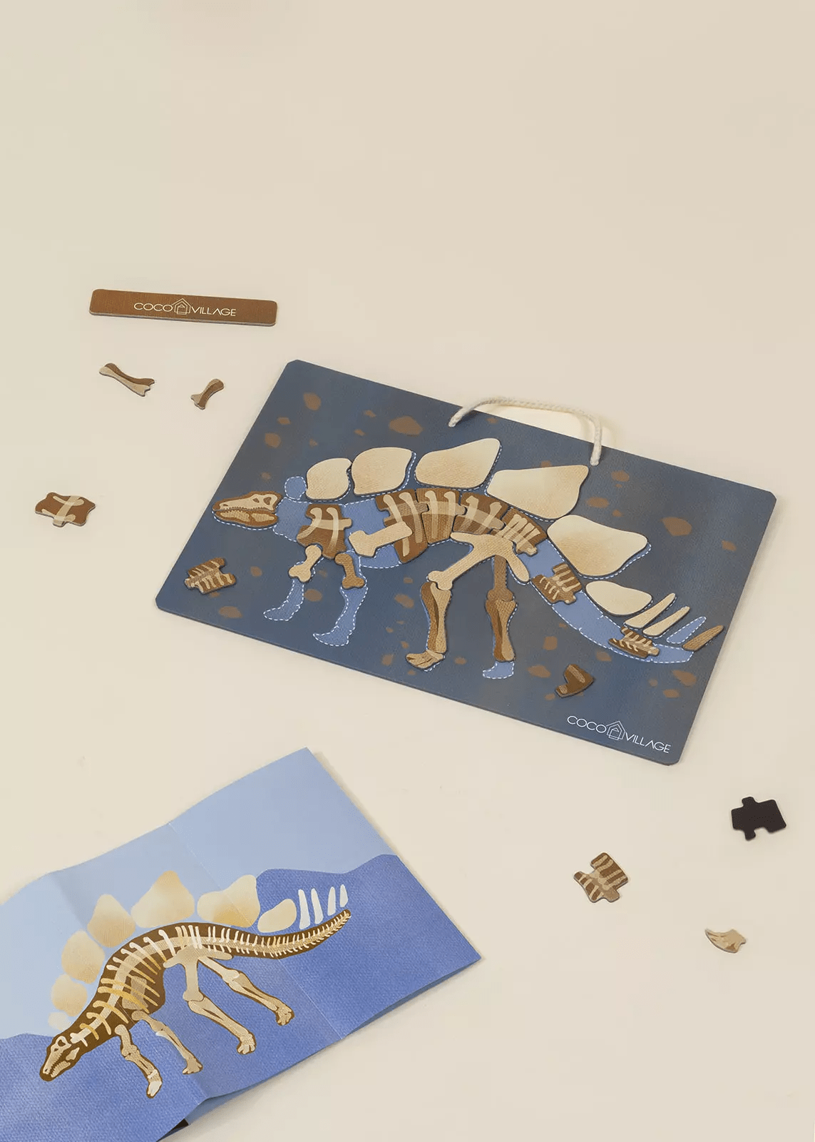 Coco Village Interactive & Magnetic Encyclopedia – Dinosaur Discovery - Mastermind Toys___247366