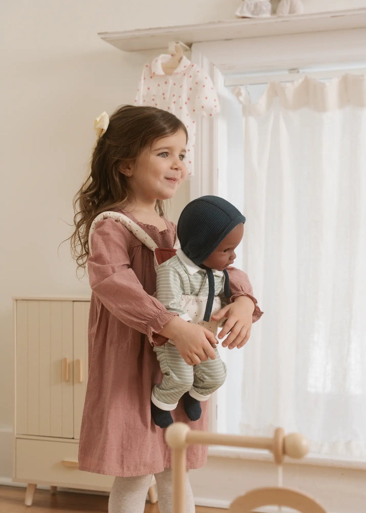 Doll Baby Carrier - Fresa - Mastermind Toys___250761