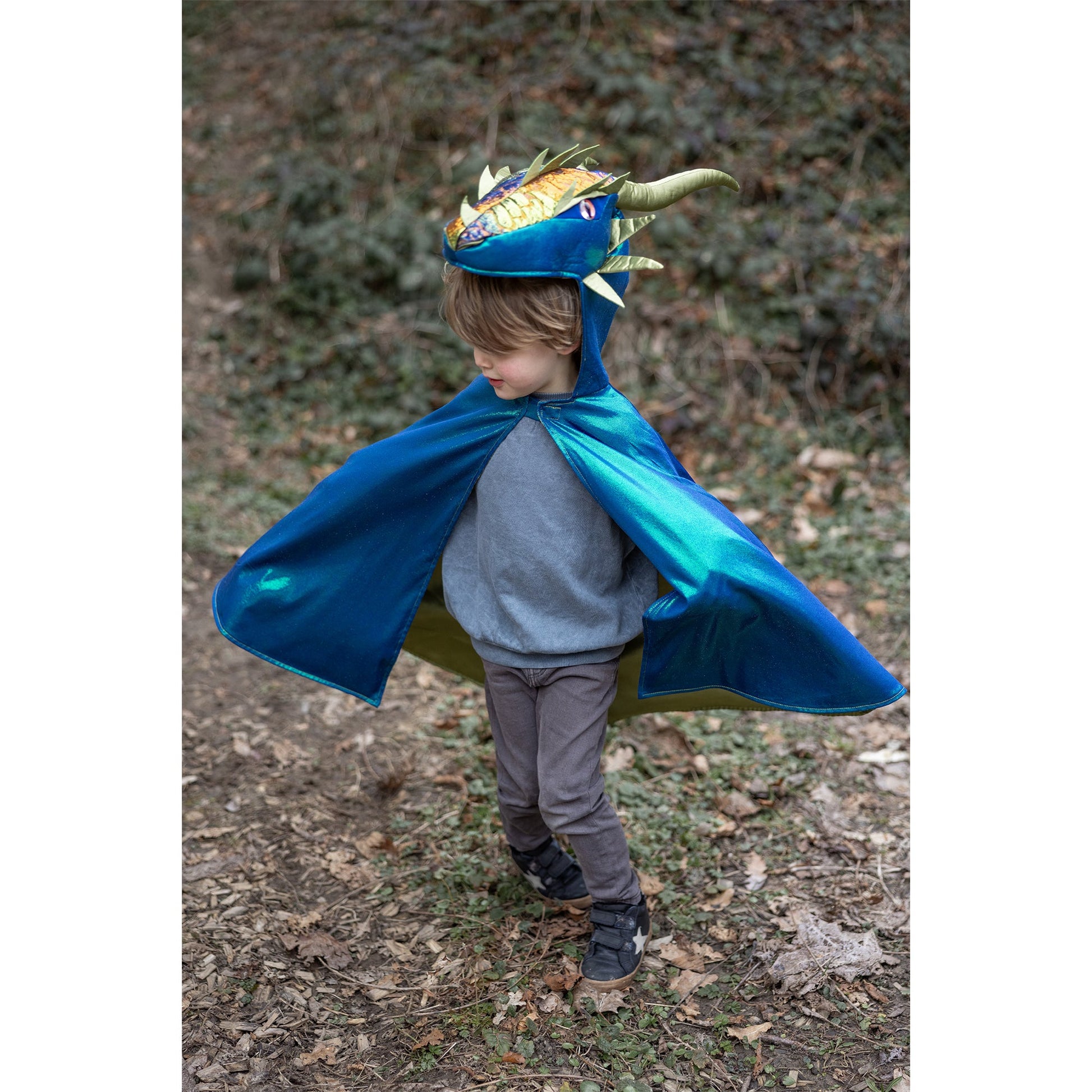 Emerald The Metallic Dragon Cape, Size 5 - 6 - Mastermind Toys___245108