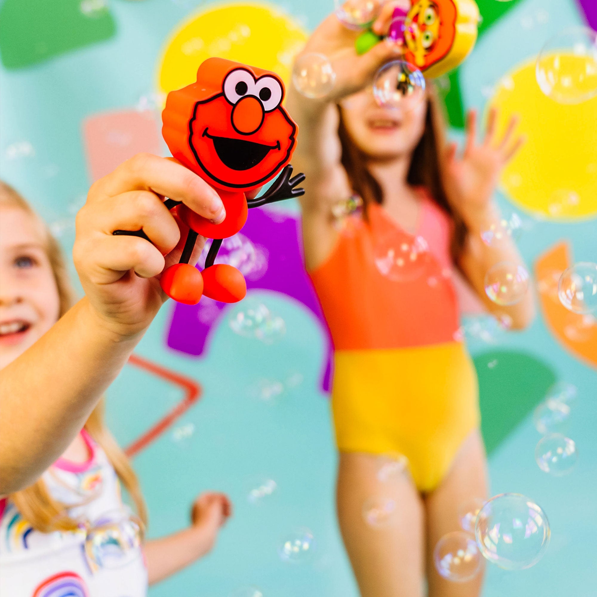 Glo Pals - Elmo ENGLISH ONLY - Mastermind Toys___255574