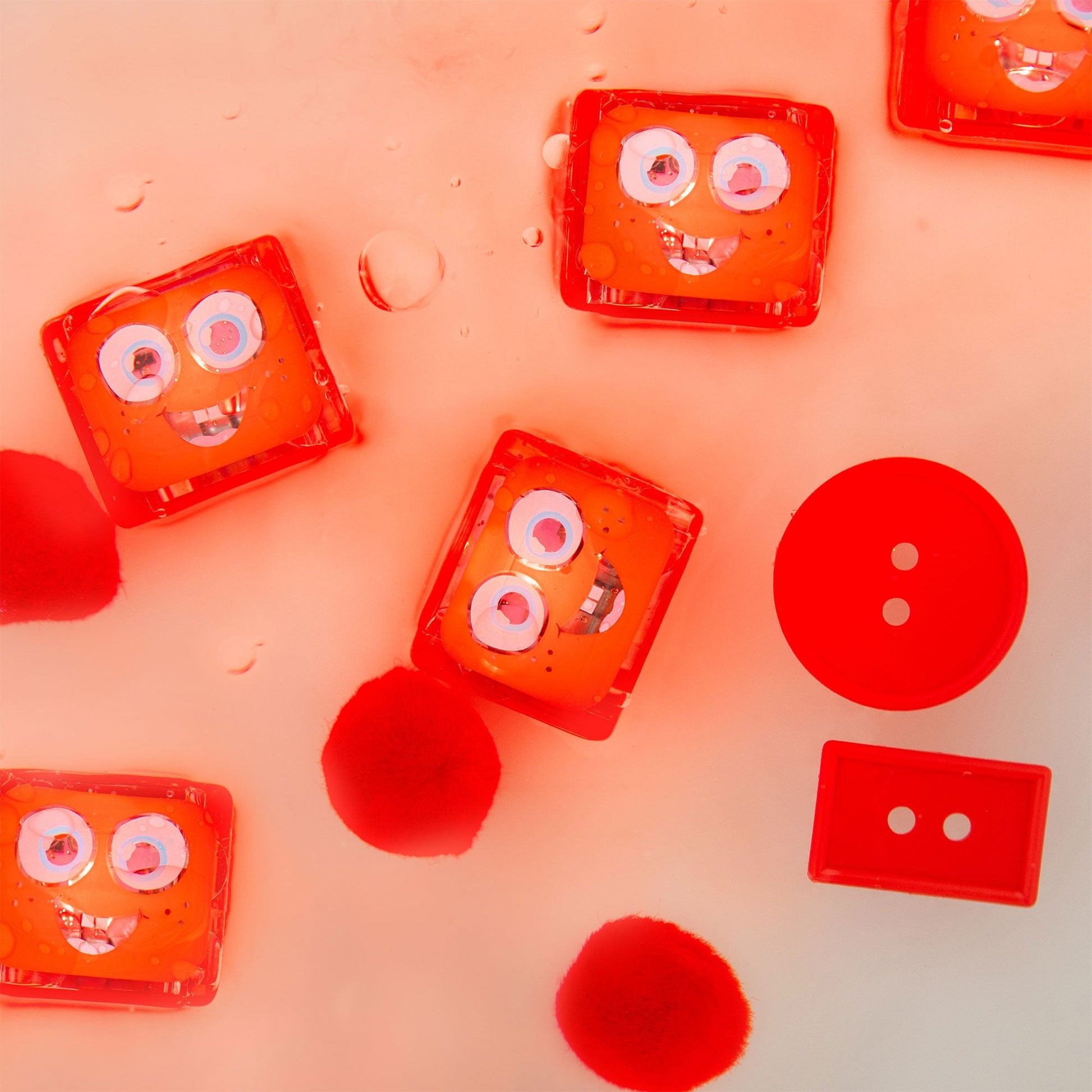 Glo Pals - Light Up Cubes 4pk - Sammy - Red - Mastermind Toys___255571