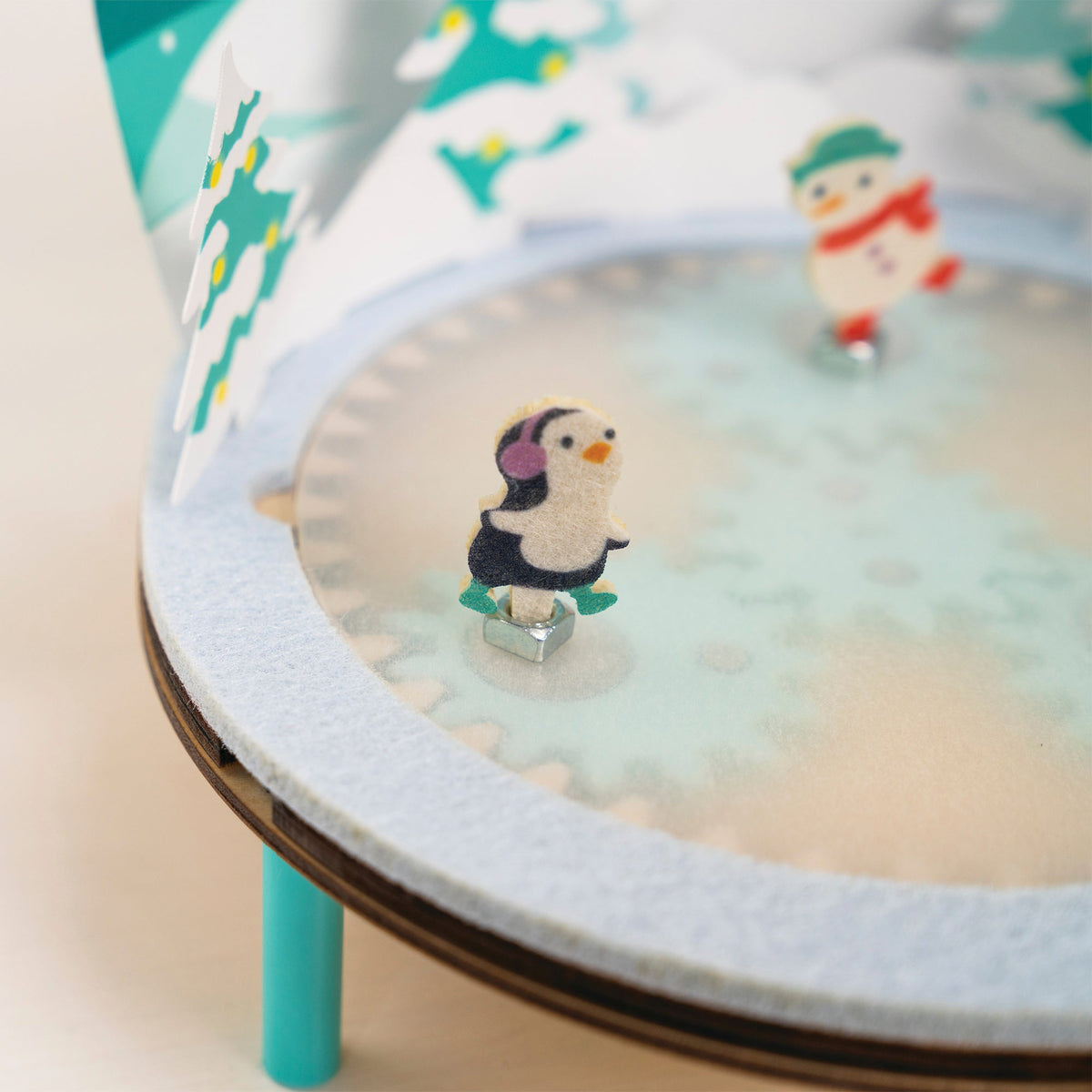 KiwiCo Ice Skating Rink - Mastermind Toys___257168