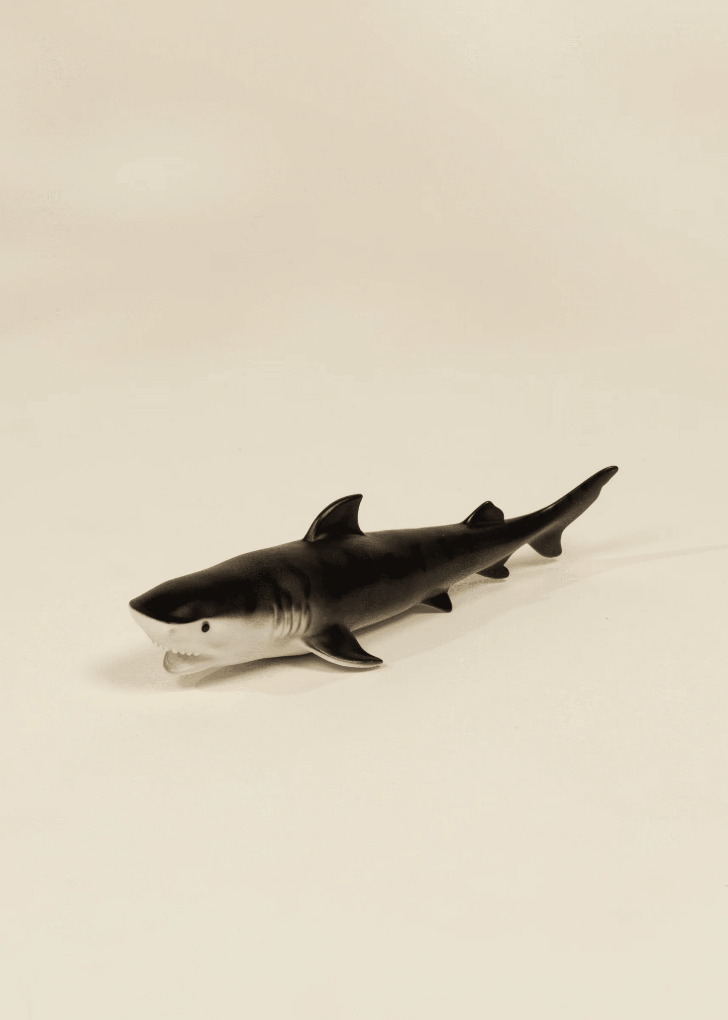 Large Sea Life Animal Play Figurine – Tiger Shark - Mastermind Toys___250091
