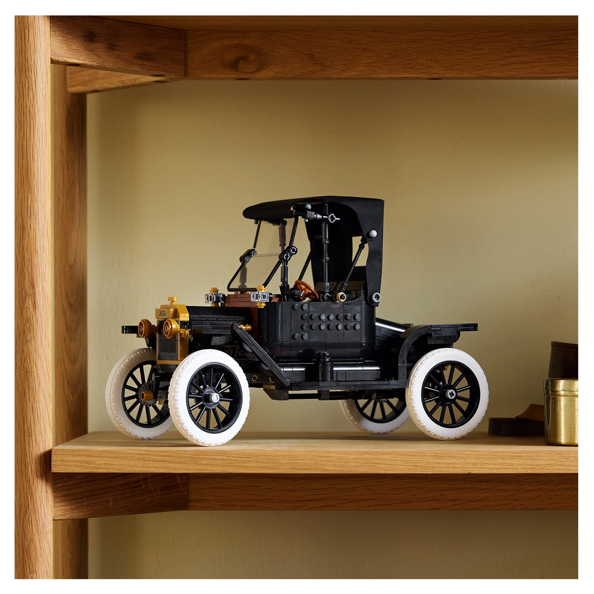 LEGO Icons Ford Model T Building Set 11376 - Mastermind Toys___249610