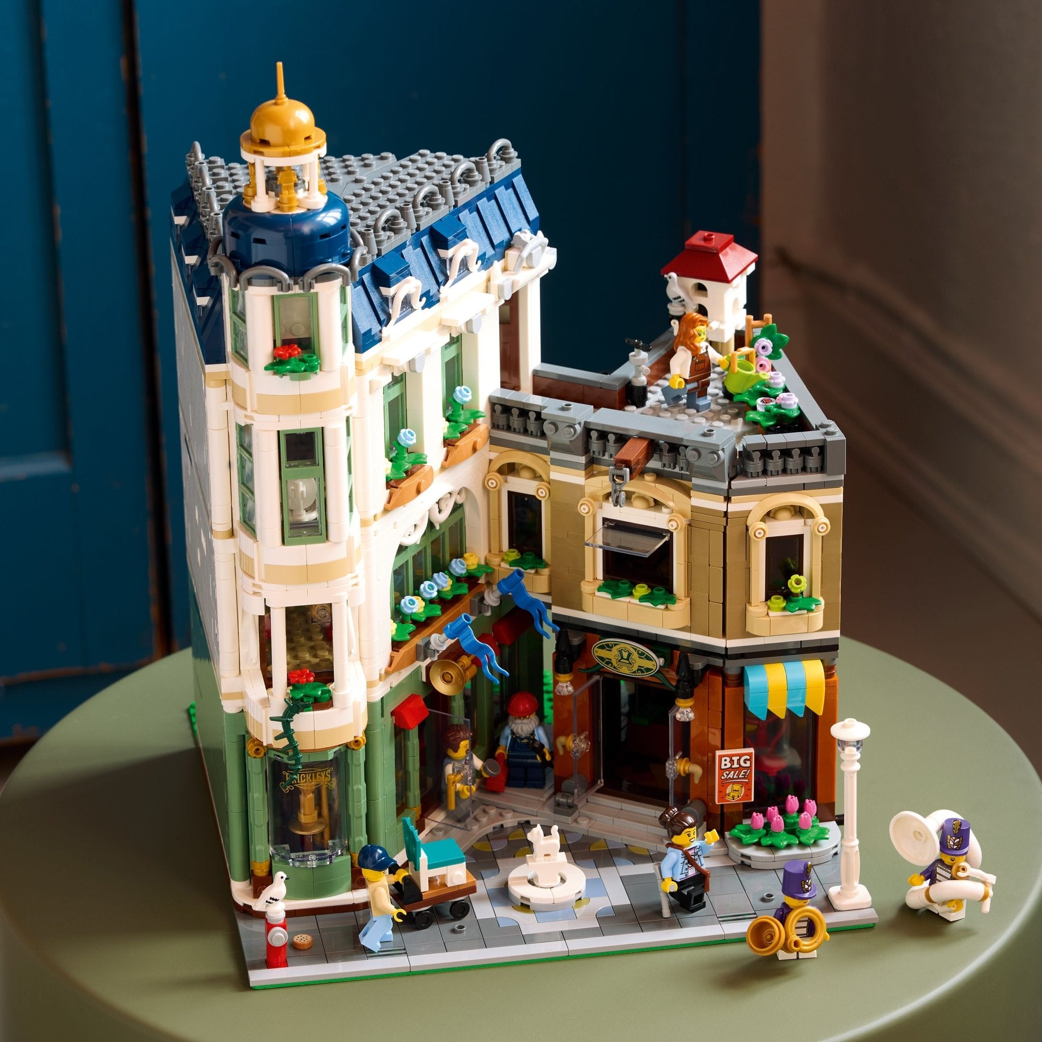 LEGO Icons Shopping Street Building Set 11371 - Mastermind Toys___253722