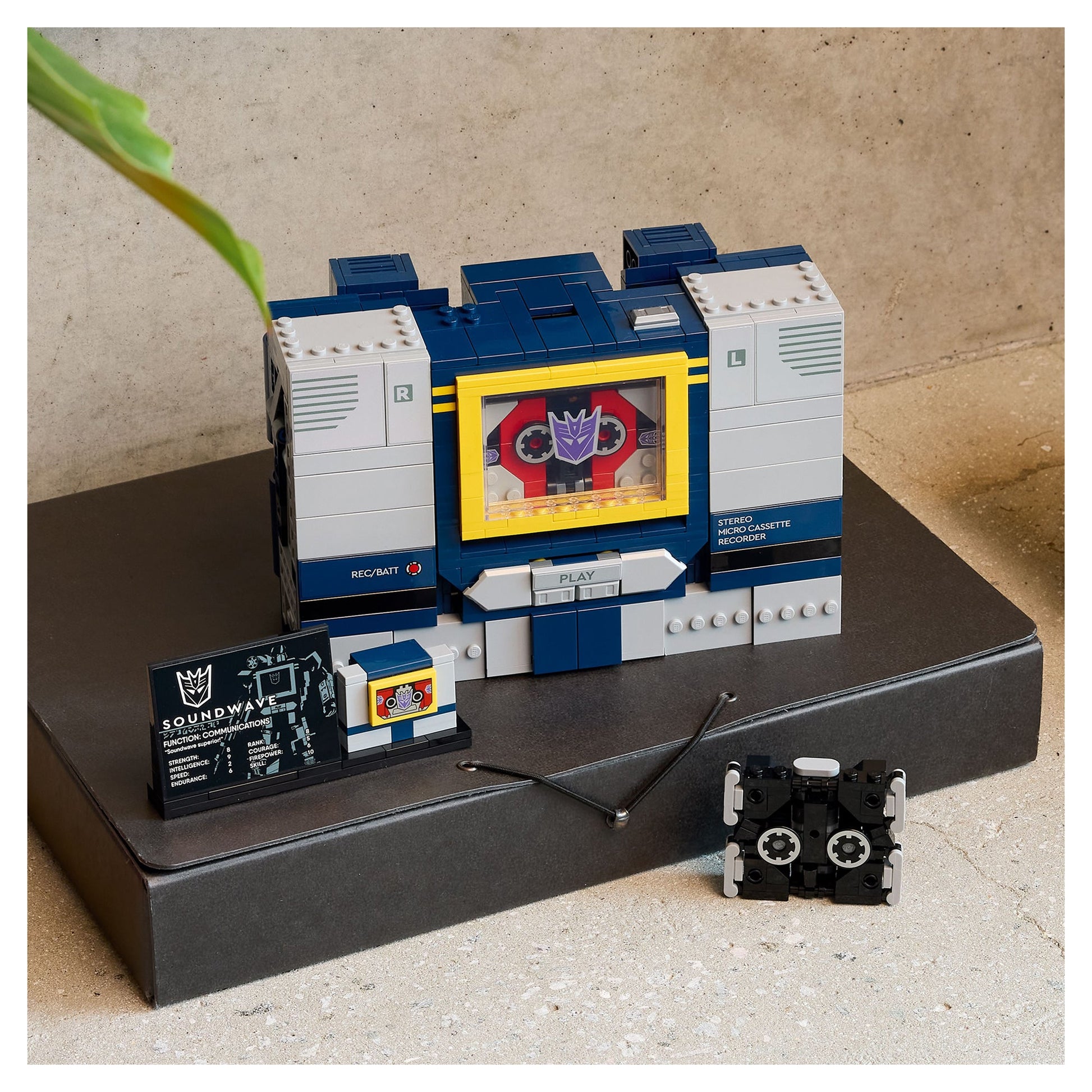 LEGO® Icons Transformers: Soundwave 10358 - Mastermind Toys___249195