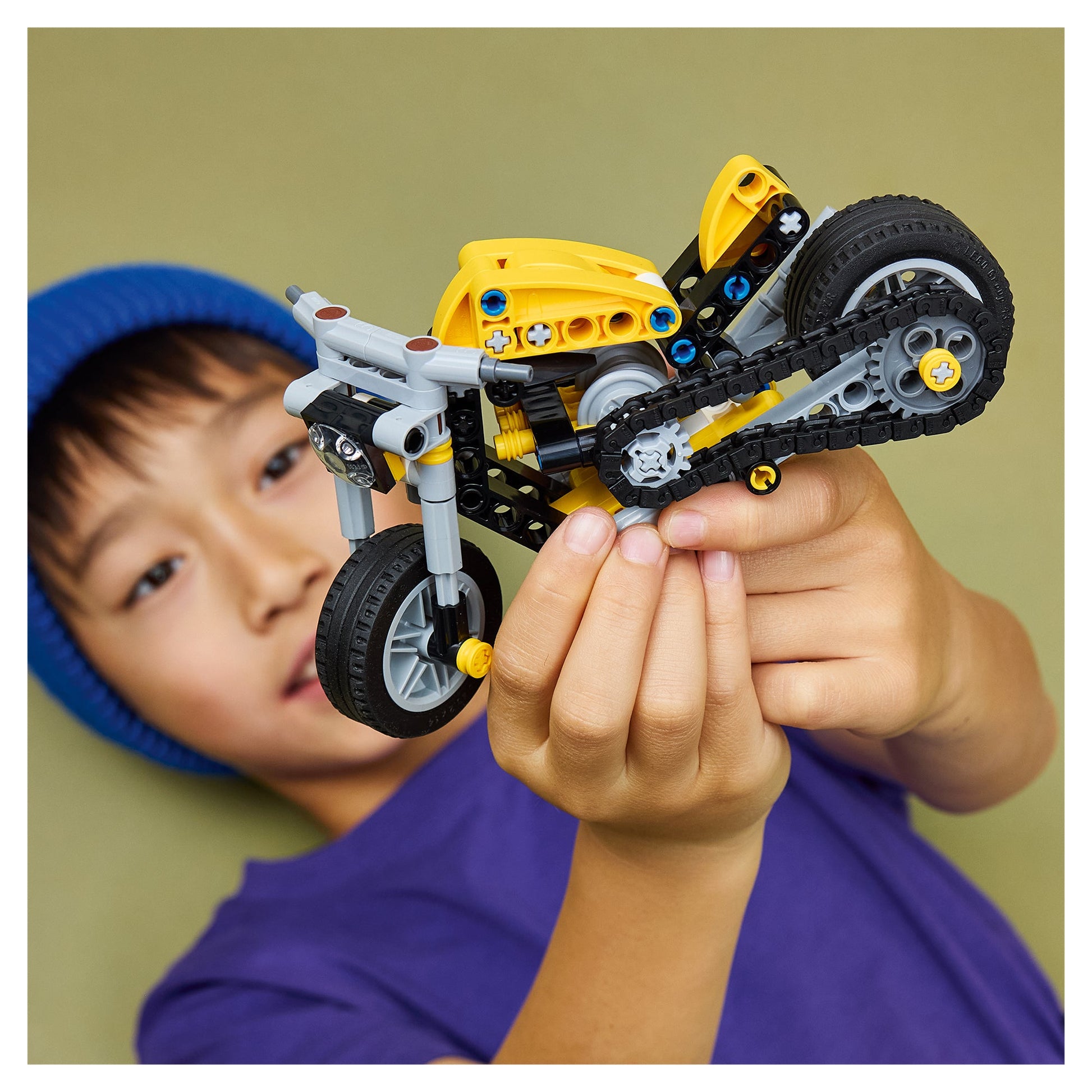LEGO Technic Yellow Motorcycle Toy 42225 - Mastermind Toys___249615