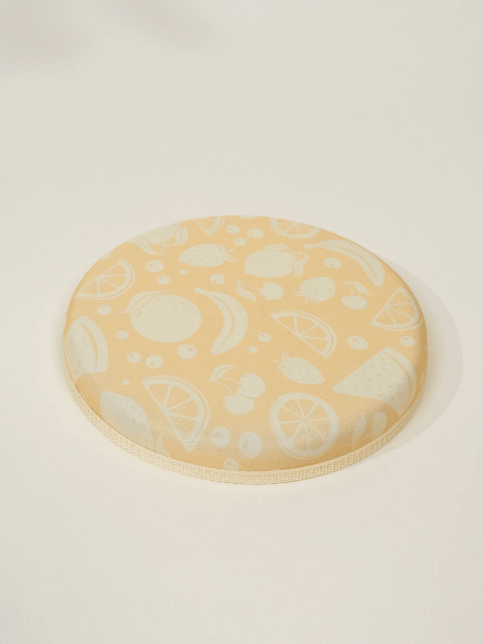 Neoprene Frisbee – Summer Fruits - Mastermind Toys___250258