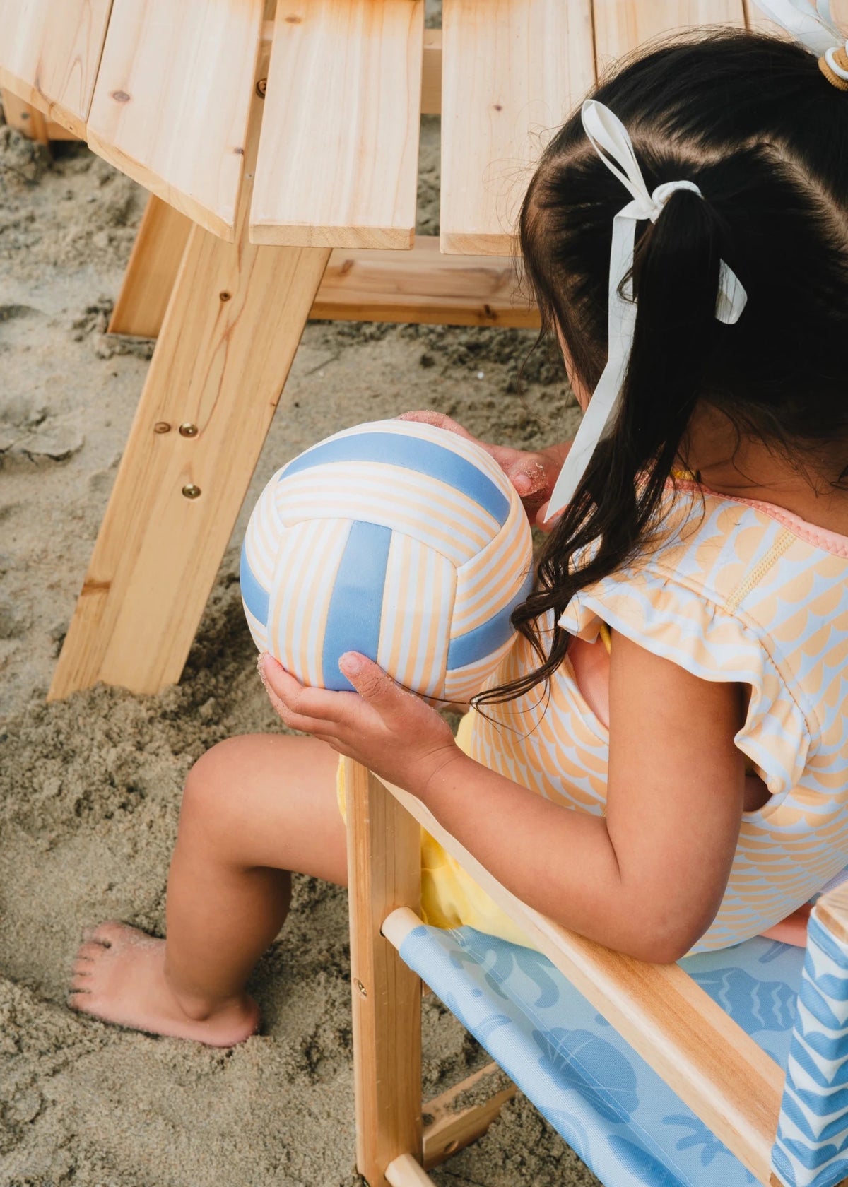 Neoprene Volleyball - Mastermind Toys___250257