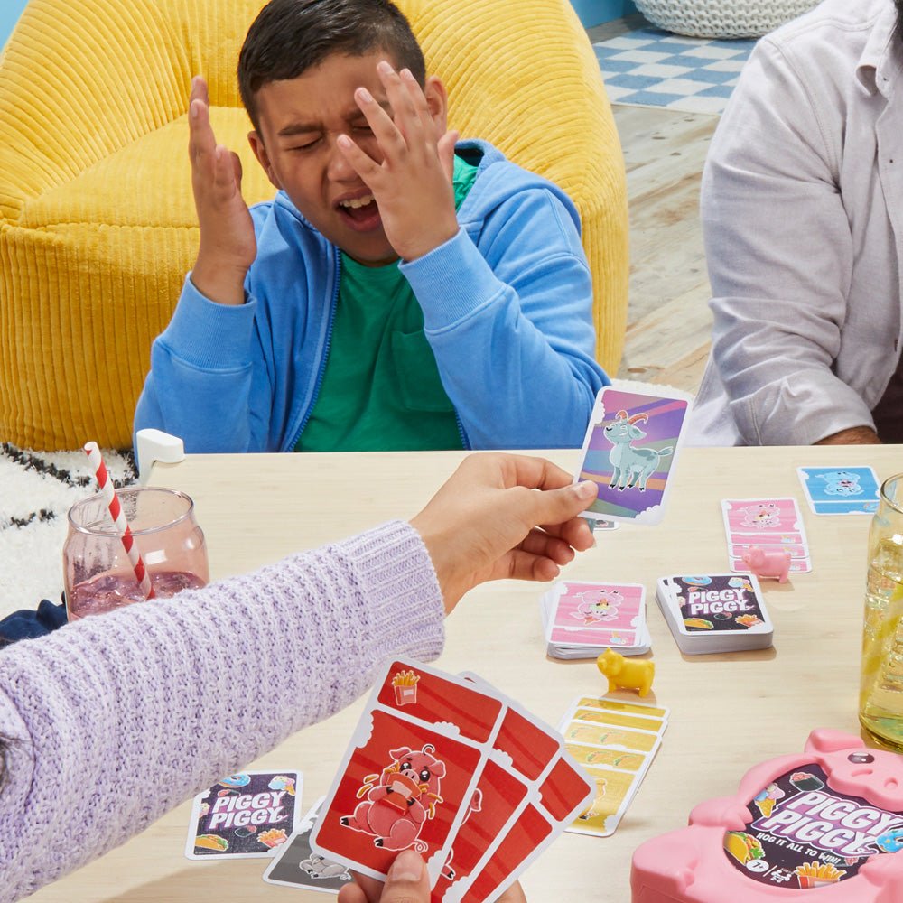 Piggy Piggy Family Card Game - Mastermind Toys___232716