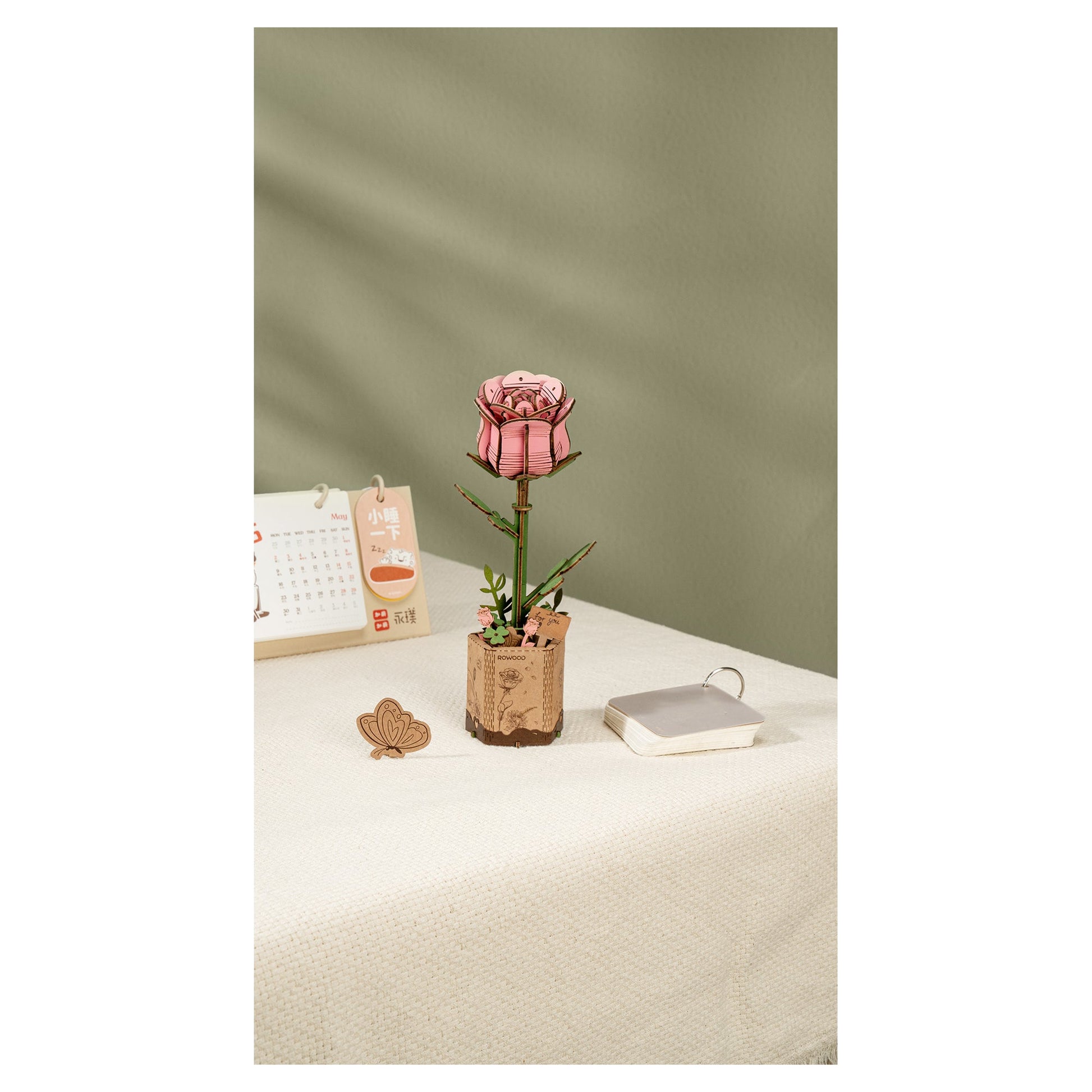 Pink Rose - Mastermind Toys___248365