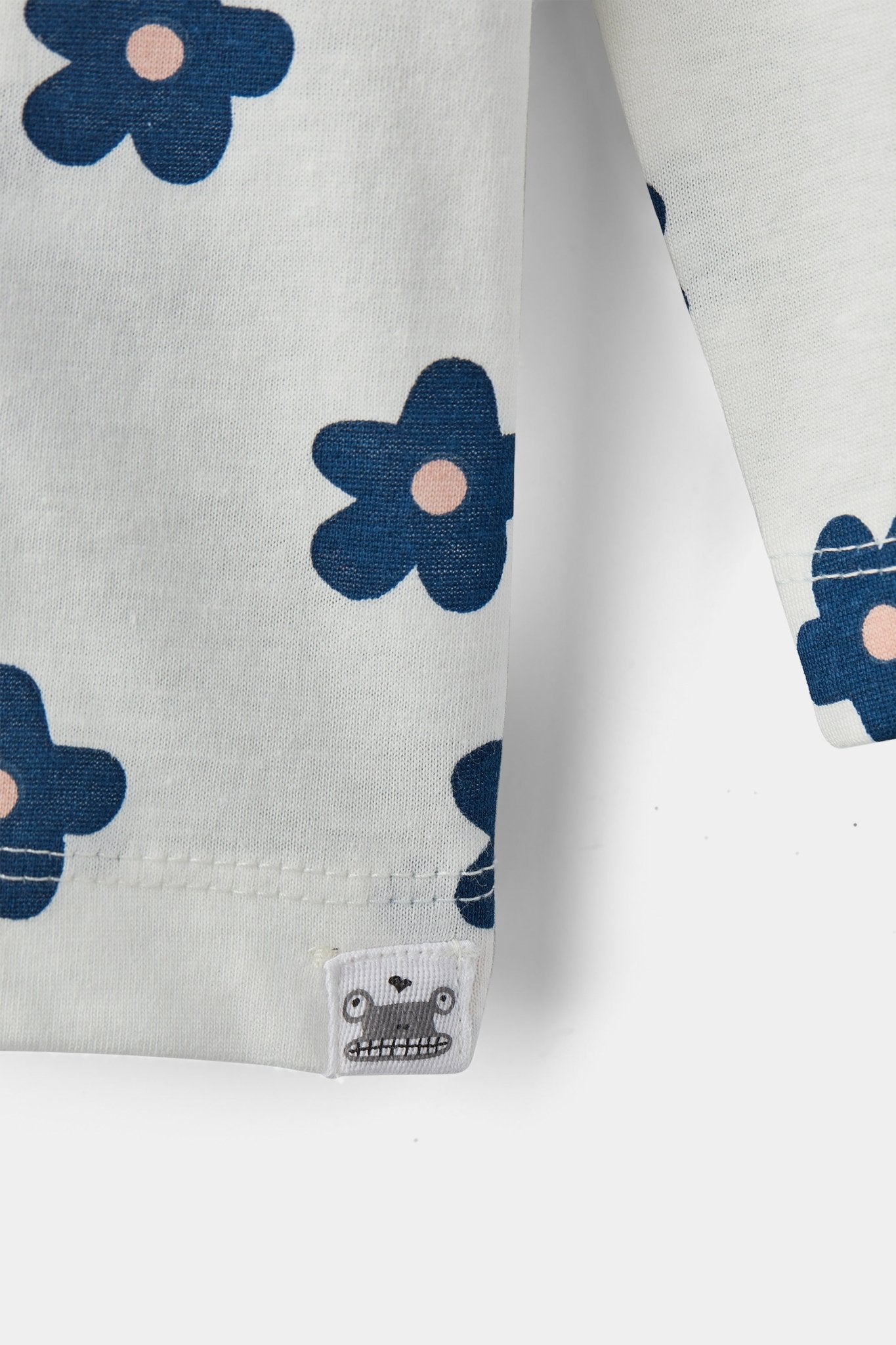 Rise Little Earthling Long - Sleeve Crew Neck - Mastermind Toys___236644