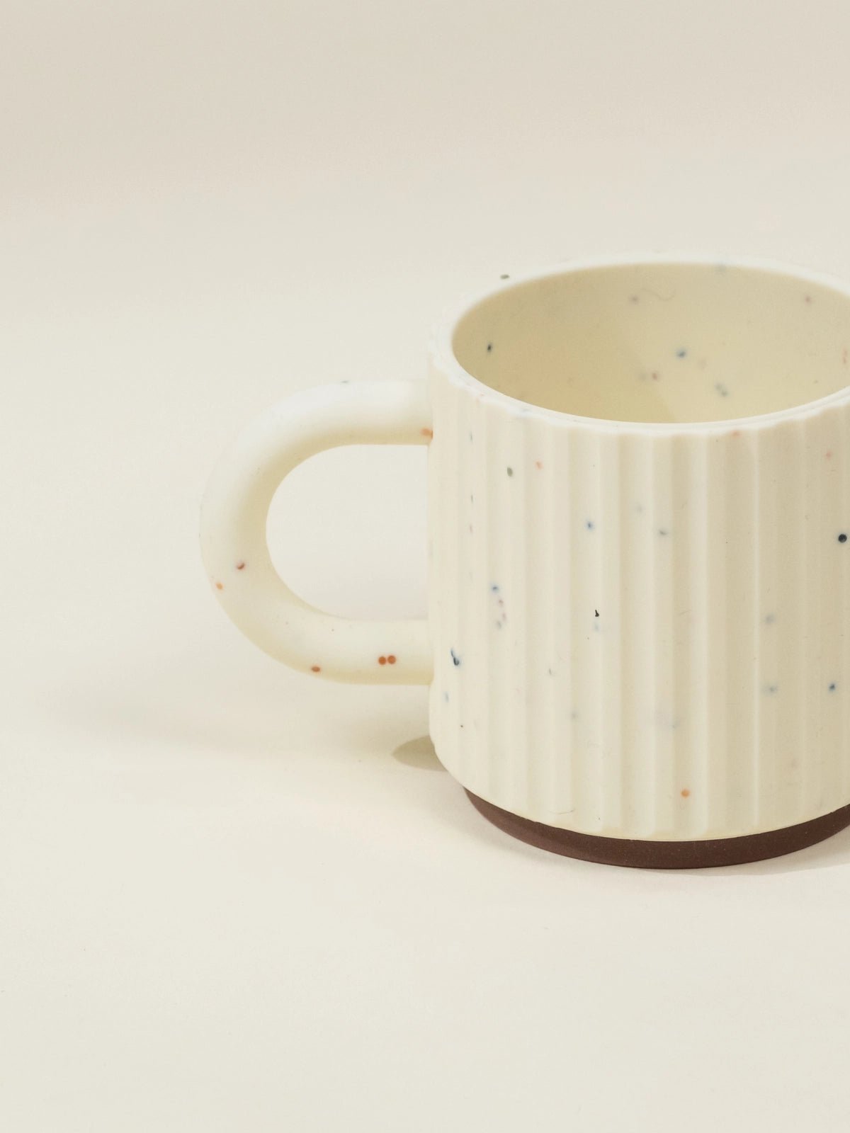 Silicone Toddler Drinking Cup Handle–Pottery Coll - Mastermind Toys___249909