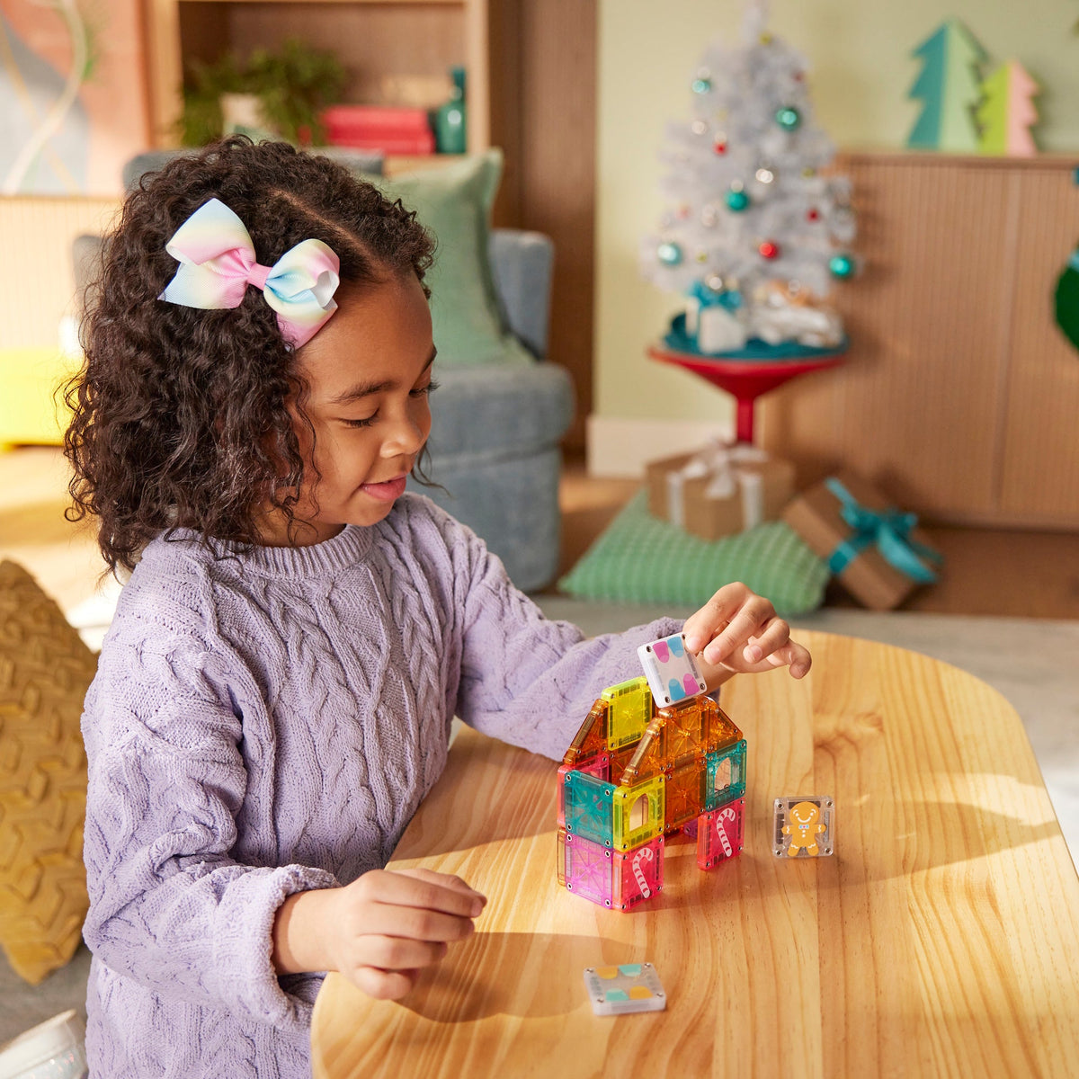 The Original MAGNA-TILES® microMAGS Gingerbread House Travel 24-Piece - Mastermind Toys___256025