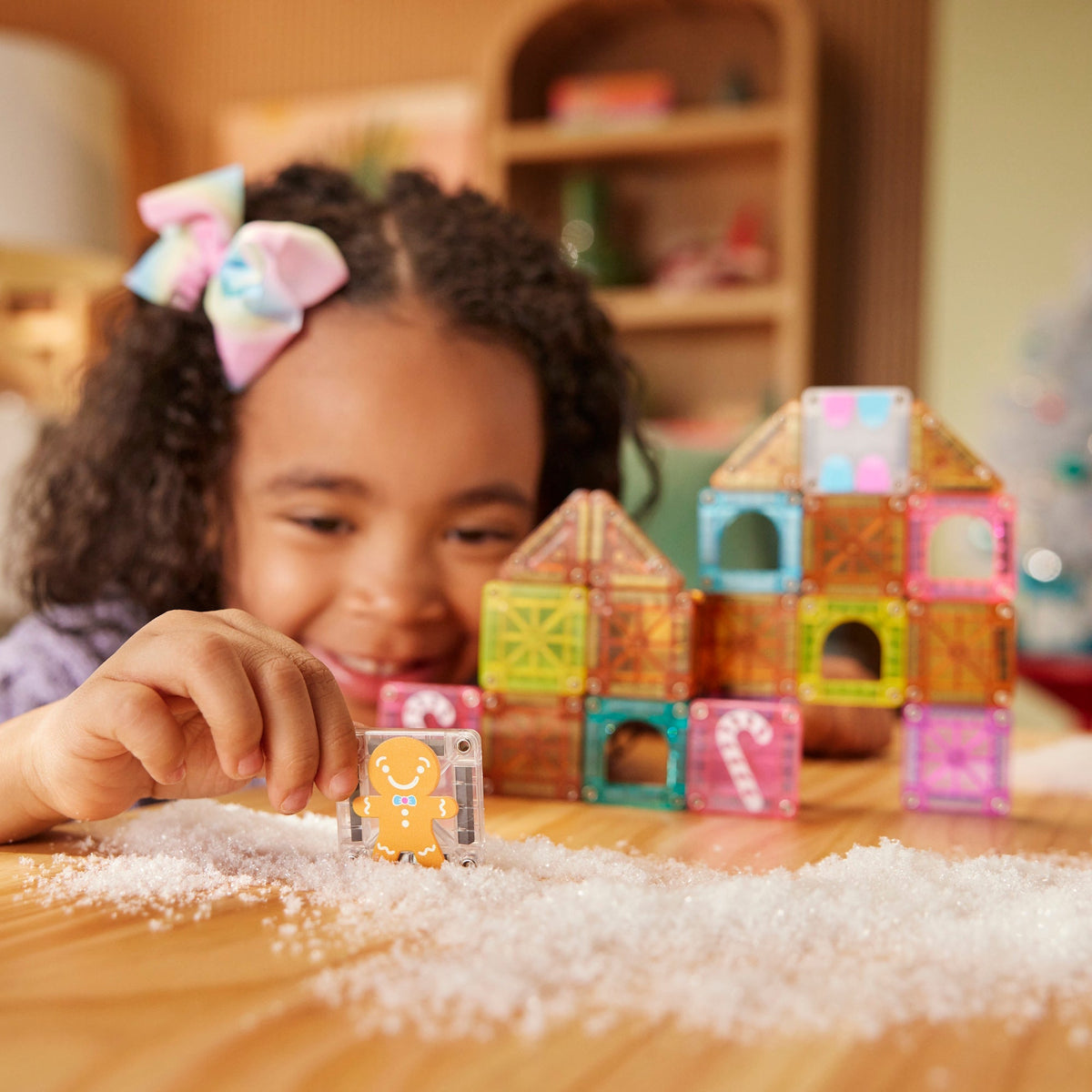 The Original MAGNA-TILES® microMAGS Gingerbread House Travel 24-Piece - Mastermind Toys___256025