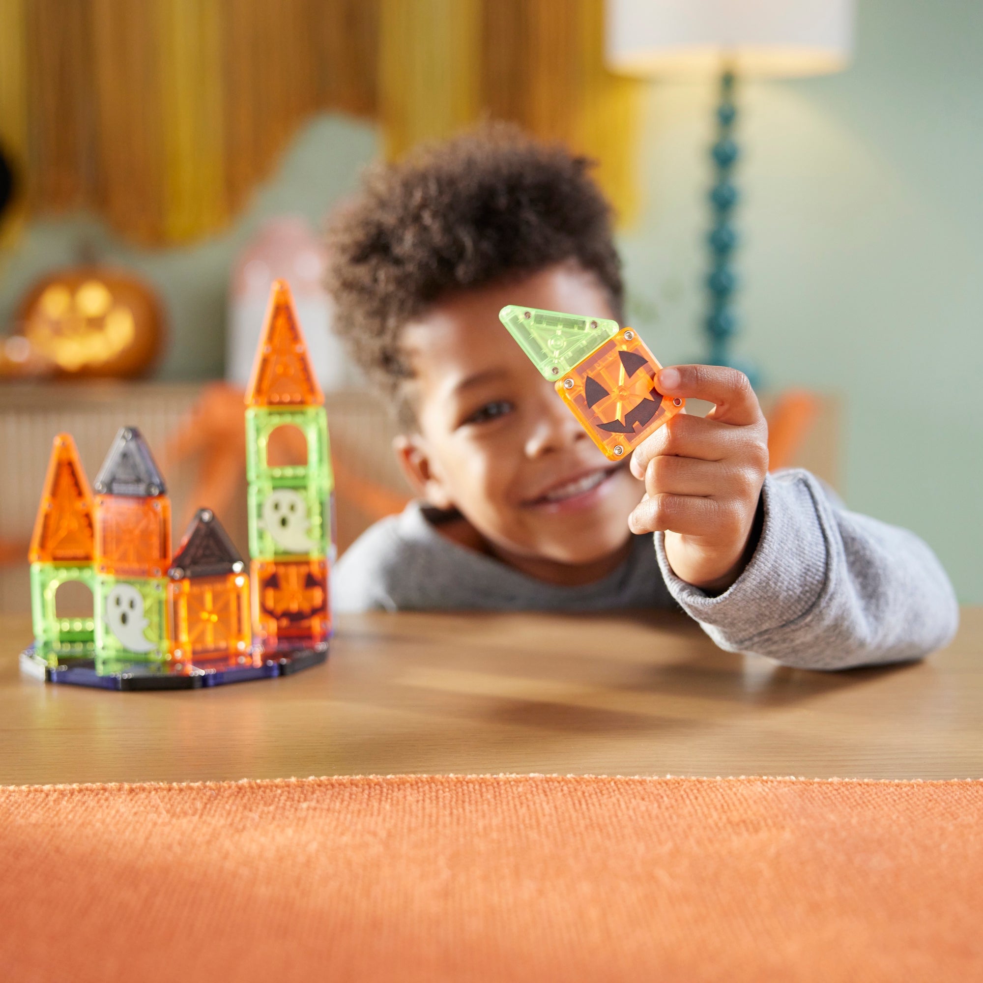 The Original MAGNA-TILES® microMAGS Spooky Travel Set 24-Piece - Mastermind Toys___256024