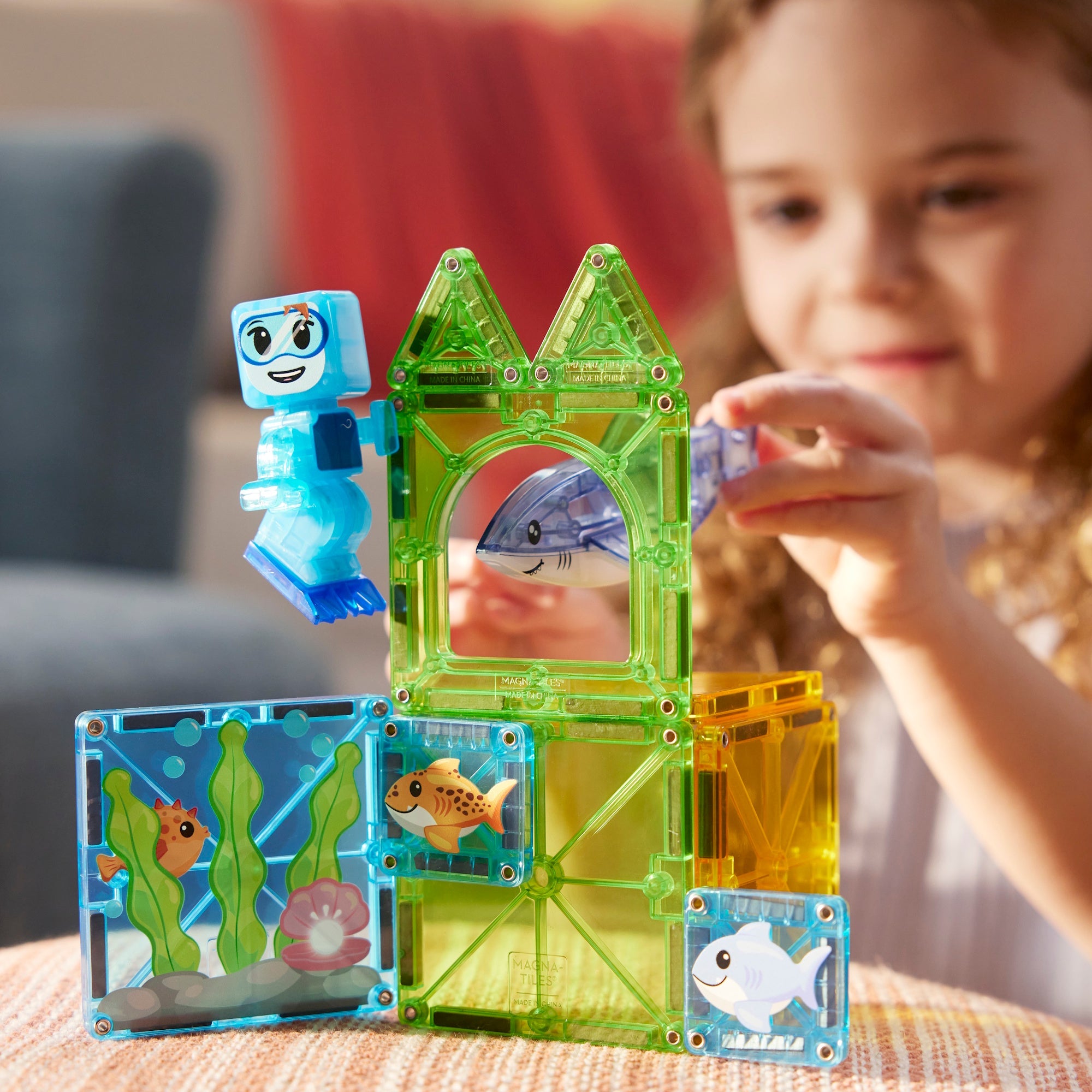 The Original MAGNA-TILES® Shark Dive 13-Piece - Mastermind Toys___256018