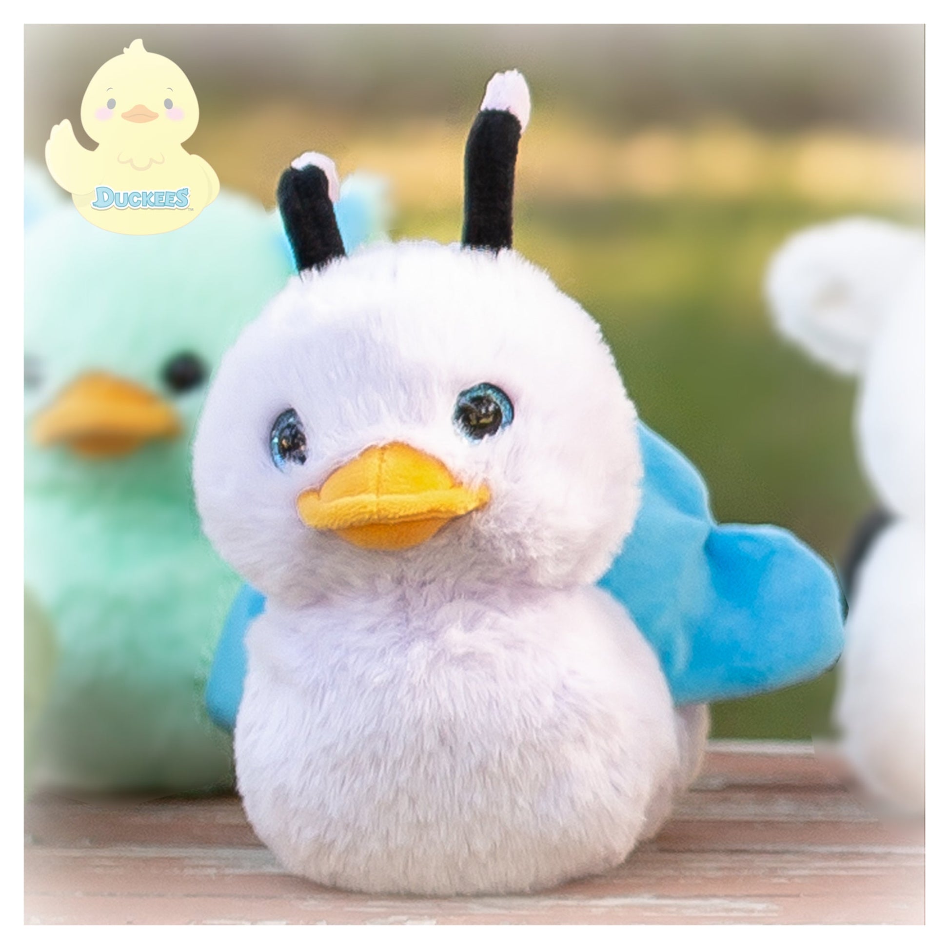Worlds Softest Plush Duckeez 7" - Flutter - Mastermind Toys___247548